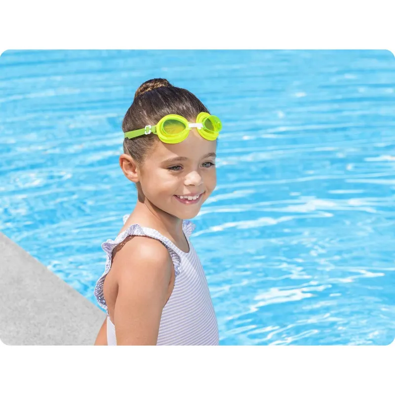 Moderne grüne Schwimmbrille, ideal für Kinder im Wasser