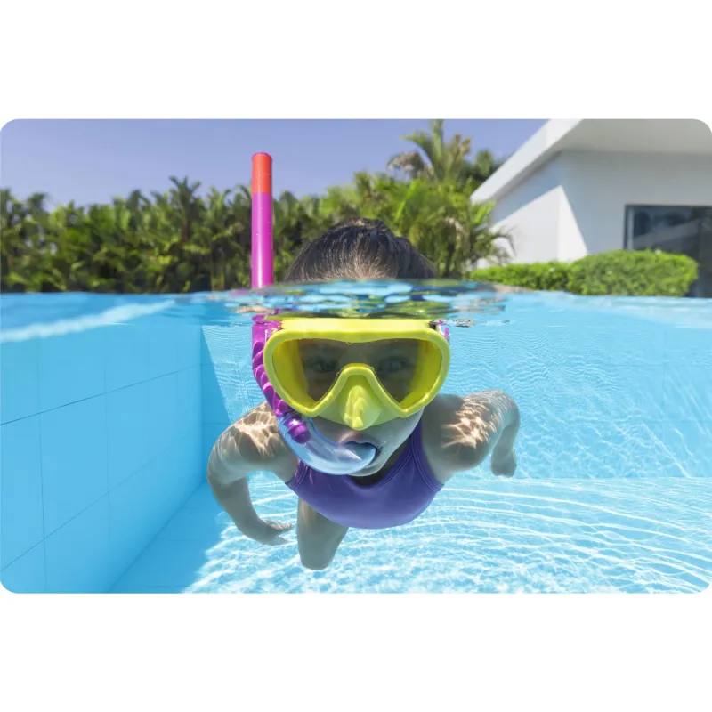 Gelbes Tauchset, perfekt für Kinder und Erwachsene im Urlaub