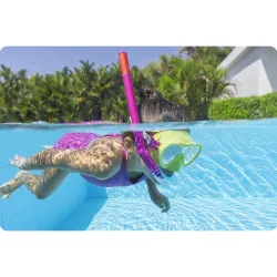 Intensiv gelbes Tauchset, hervorragend für Strandaktivitäten und Spaß