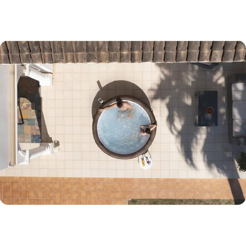 Brauner aufblasbarer SPA Lay-Z Bali, ideal für den Garten oder die Terrasse