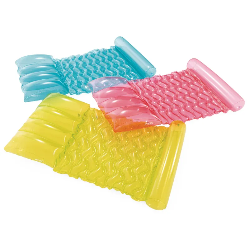 Rosa Luftmatratze, ideal für Kinder und Erwachsene beim Wasserspaß