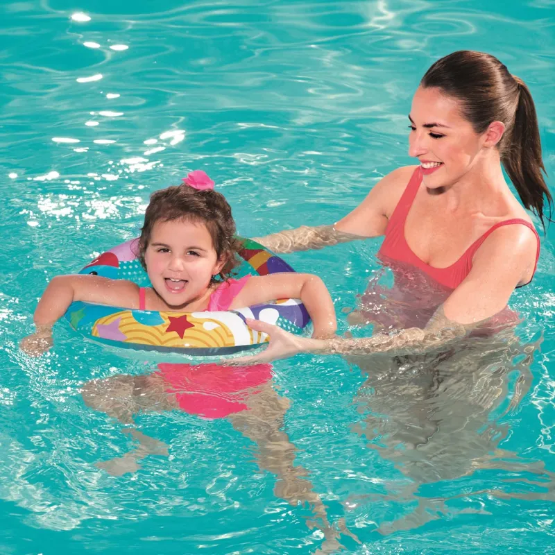 Bunter Schwimmring Bestway 36113, ideal für Wasserspaß an heißen Tagen